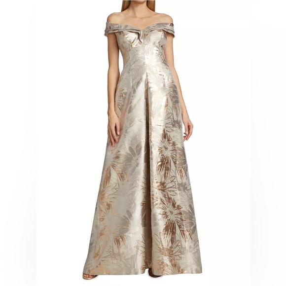 $640 Teri Jon by Rickie Freeman
Portrait Neck Metallic Jacquard Gown size 14 - Picture 1 of 13